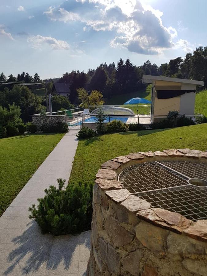 Apartments Za Grapo Церкно Екстериор снимка